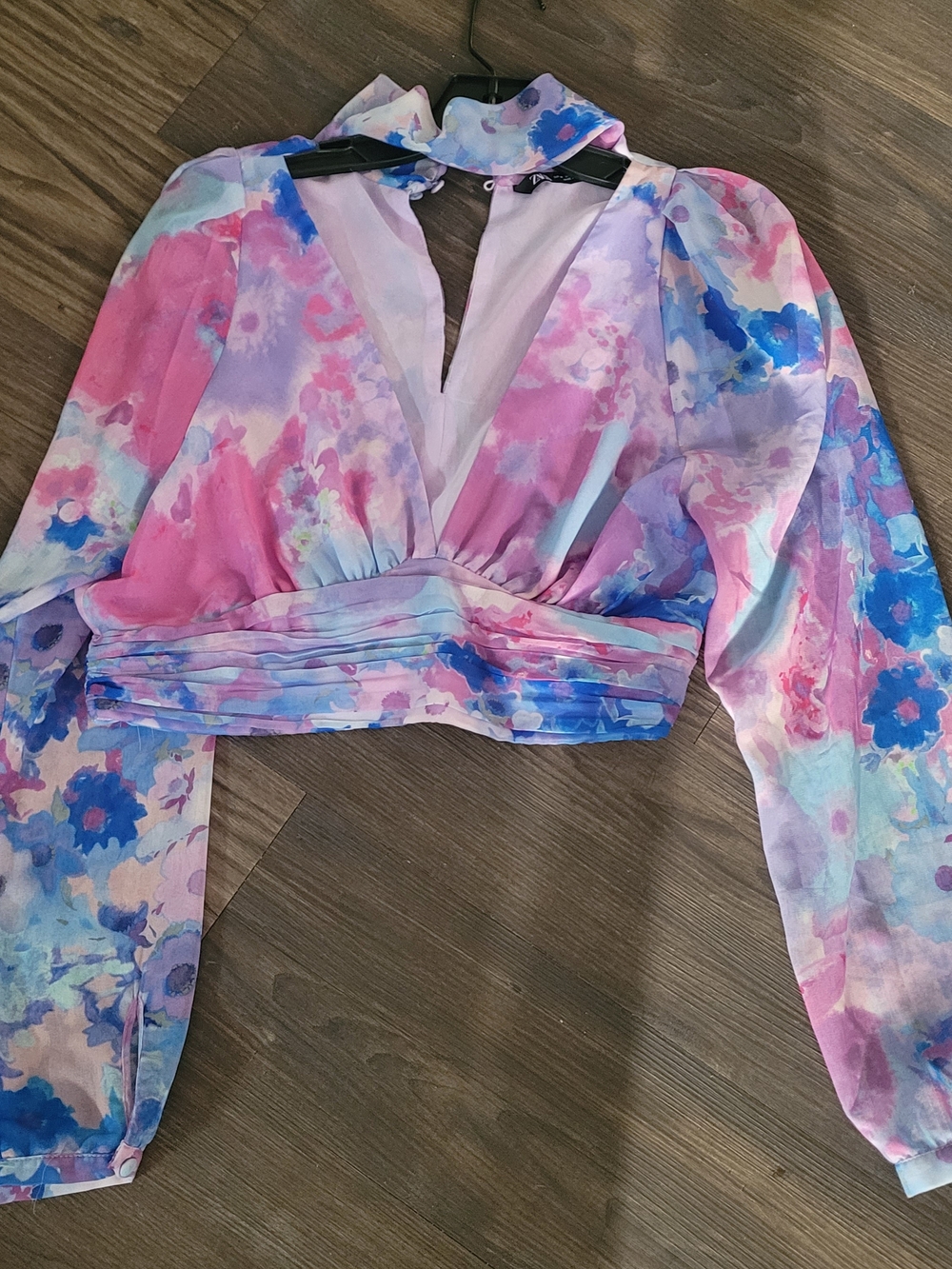 Zara Ladies Floral Watercolor V-Neck Crop Top - Pink & Blue Size M Summer